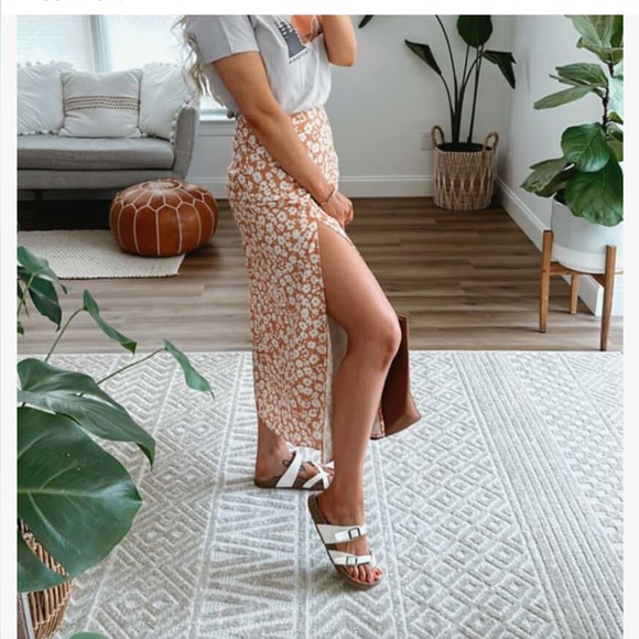 NEW Cushionaire Luna Cork Buckle Sandal like Birkenstock - Picture 8 of 8